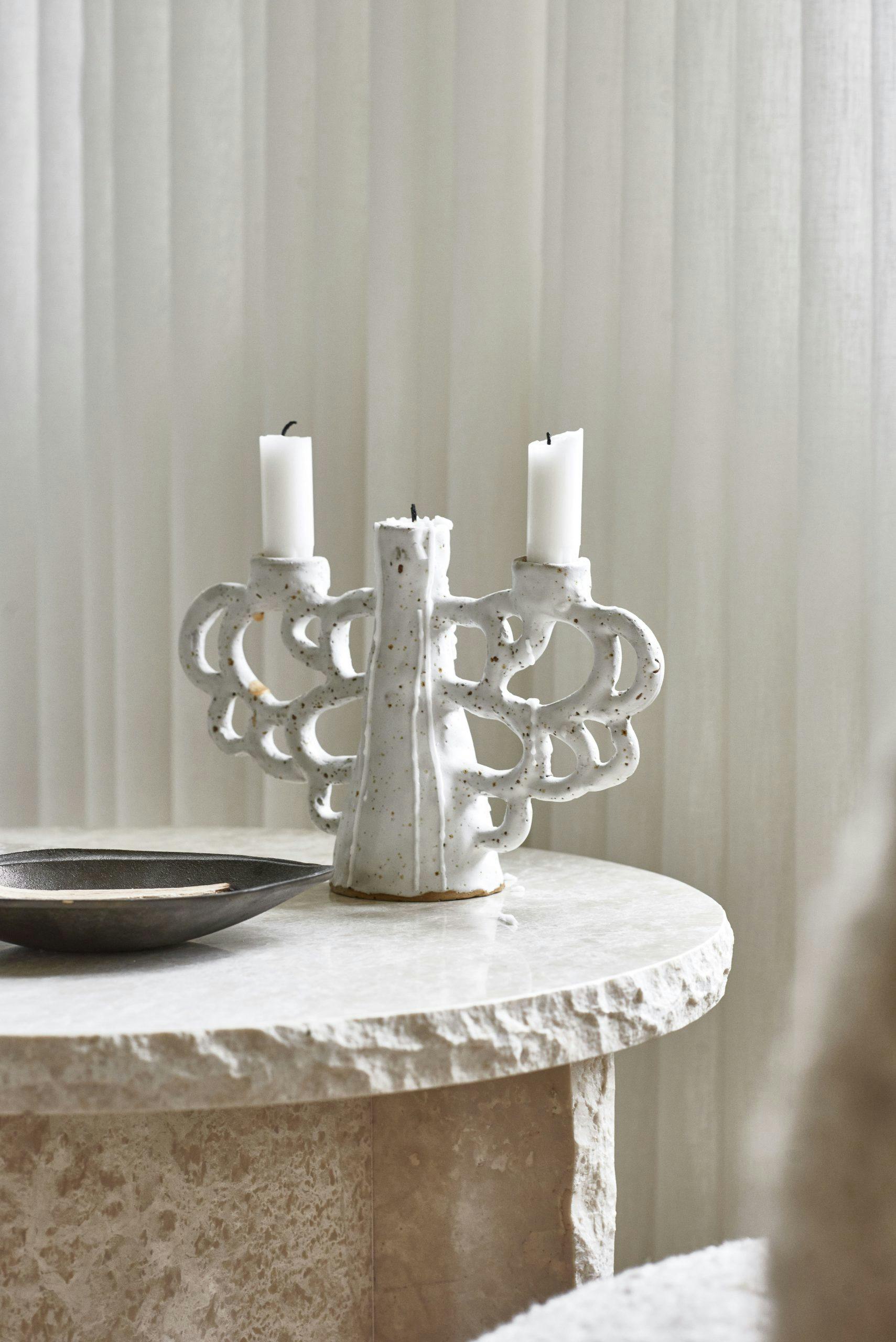 CECILIEGRANN240207 Sidebord i stein